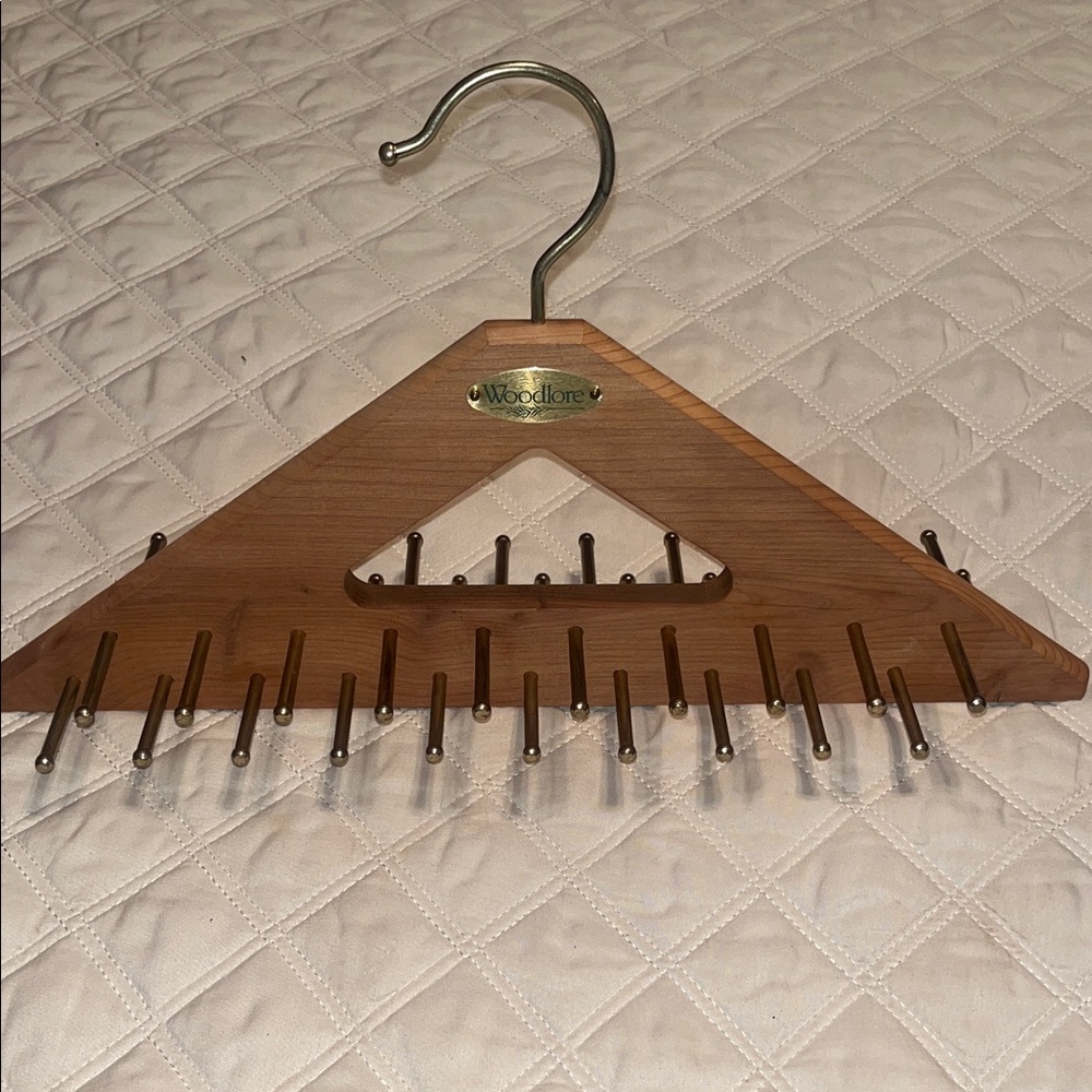 Woodlore Tie Rack